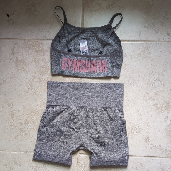 Gymshark Gray and Pink Activewear - Picture 5 of 8